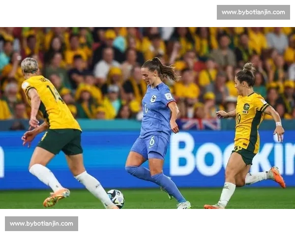 澳大利亚女足国脚戈里汉密尔顿岛完婚 李梦雯曾为队友见证